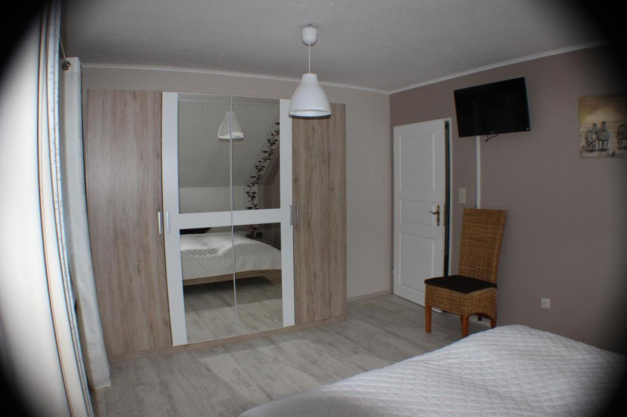 Ferienhaus Abbi Mit Schwimmbad Und Fitness Fur 8 Personen, Strand, Norddeich Apartman Hage Kültér fotó